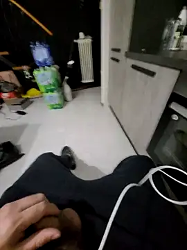 giova17cm online show from 11-19-25, 11:05