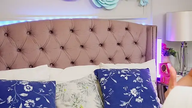 JenniferLovve online show from 04-03-26, 04:30