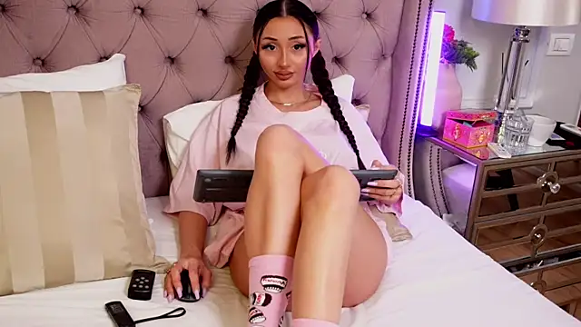 JenniferLovve online show from 03-21-26, 06:14