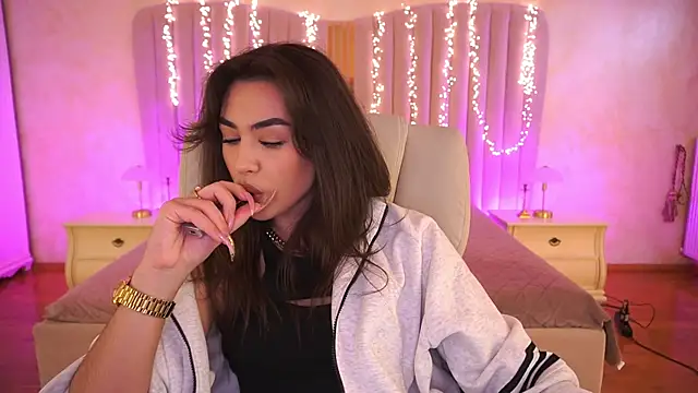 EricaSin online show from 04-03-26, 01:17