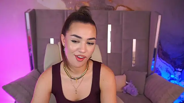 Snapshot of EricaSin chatting on 07-16-26, 03:42 EricaSin online show from 07-16-26, 03:42