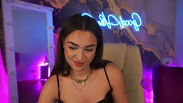 Snapshot of EricaSin chatting on 07-14-26, 10:43 EricaSin online show from 07-14-26, 10:43