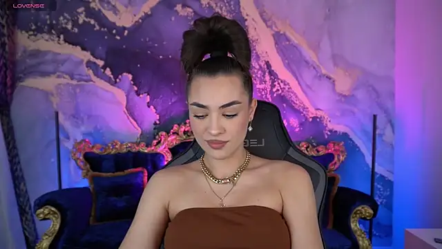 EricaSin online show from 11-24-25, 07:19