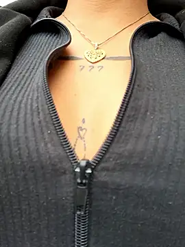 LunaHot 777 online show from 11-08-25, 06:33