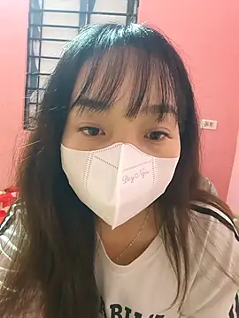 NguyenMyy online show from 12-21-25, 06:09