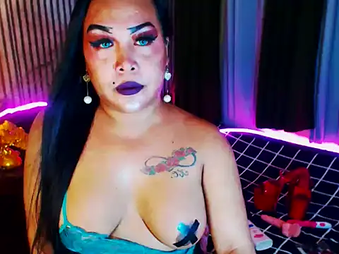 Snapshot of CumFactoryLuna chatting on 06-18-26, 09:58 CumFactoryLuna online show from 06-18-26, 09:58