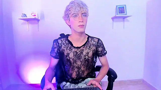 Cooperrosscute233 online show from 09-23-25, 08:05