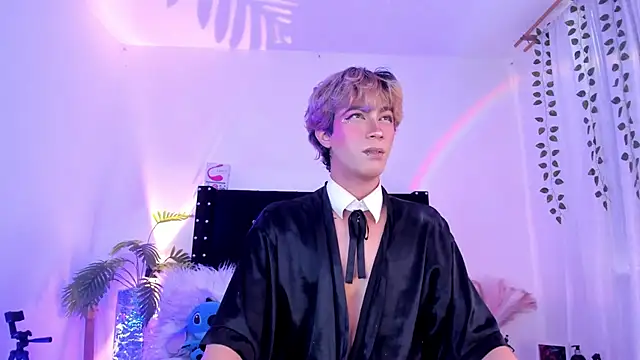 Cooperrosscute233 online show from 03-31-26, 03:47