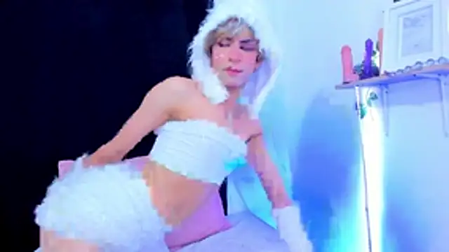 Cooperrosscute233 online show from 10-24-25, 03:33