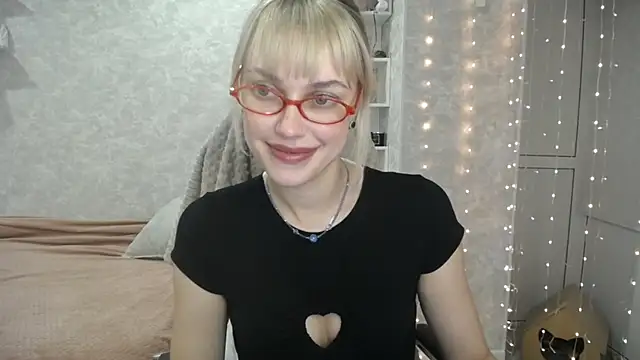 NickyAdamidi online show from 09-15-25, 04:07