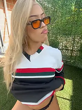 MystiqueXXX online show from 04-12-26, 01:25