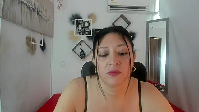 Snapshot of tatiana_sofiaa chatting on 10-07-25, 01:23 tatiana sofiaa online show from 10-07-25, 01:23
