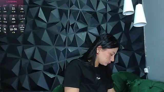 helenasaenz online show from 11-24-25, 12:16