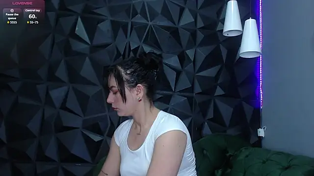 helenasaenz online show from 11-20-25, 12:39