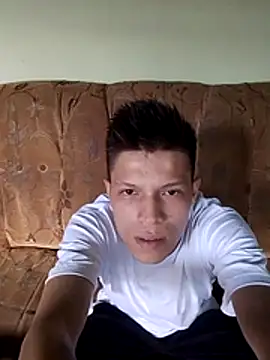 elinnki online show from 10-25-25, 05:57