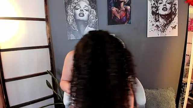 Snapshot of eleonor_x chatting on 07-15-26, 08:27 eleonor x online show from 07-15-26, 08:27