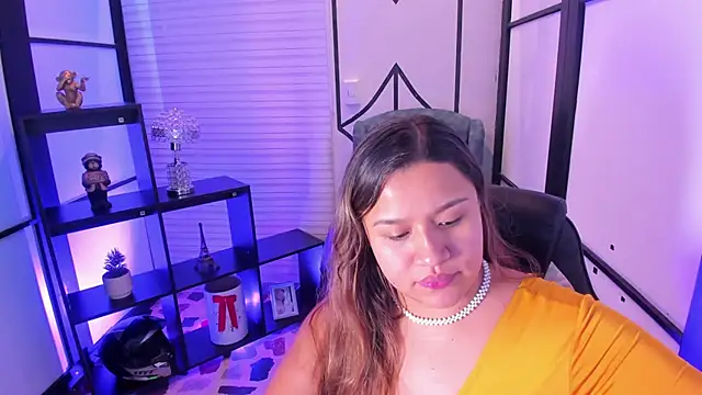 ElaBourn  online show from 11-12-25, 12:53