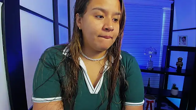 ElaBourn  online show from 10-13-25, 01:34