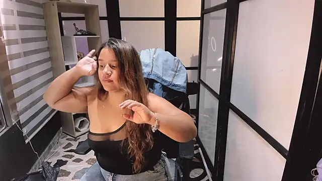 ElaBourn  online show from 09-11-25, 12:49