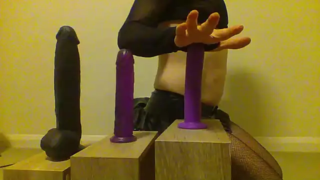 unforgettable dirty slut online show from 04-04-26, 08:15