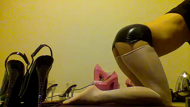 unforgettable dirty slut online show from 11-17-25, 09:19