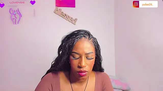 Brandy brown  online show from 11-13-25, 01:42