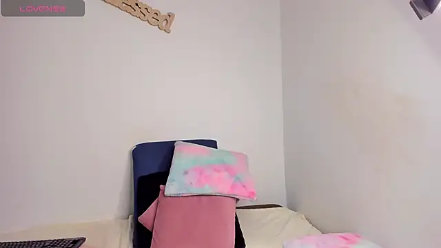 Brandy brown  online show from 10-03-25, 11:17