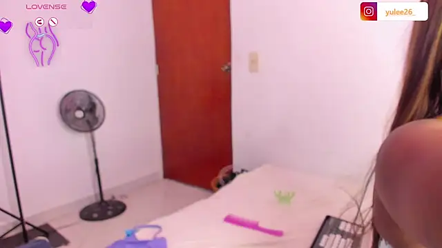 Brandy brown  online show from 11-15-25, 11:53