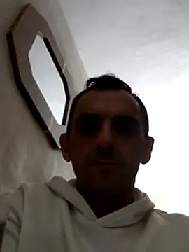 hotmen83 online show from 03-13-26, 10:48