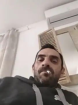 hotmen83 online show from 10-03-25, 09:05