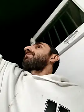 hotmen83 online show from 10-11-25, 04:46