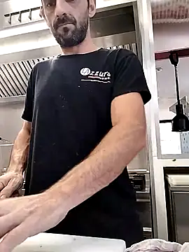 hotmen83 online show from 10-08-25, 08:05