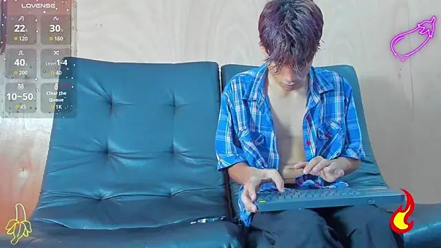 spicy adonhis online show from 10-13-25, 01:12