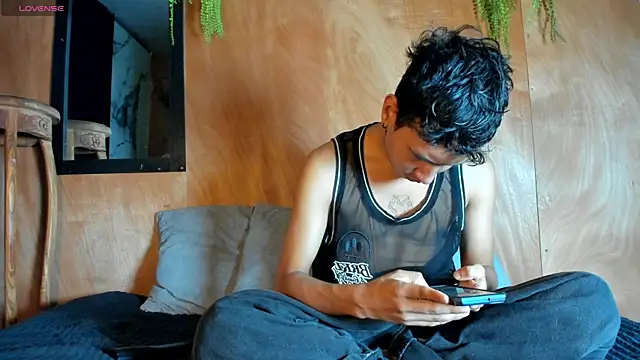 spicy adonhis online show from 04-01-26, 01:34