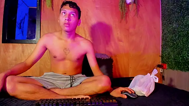 spicy adonhis online show from 03-06-26, 01:17