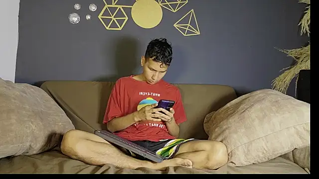 spicy adonhis online show from 04-17-26, 01:36