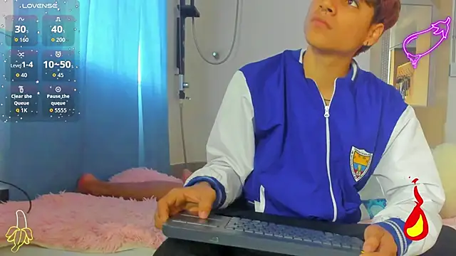 spicy adonhis online show from 10-27-25, 12:39