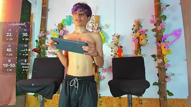 spicy adonhis online show from 10-01-25, 01:04