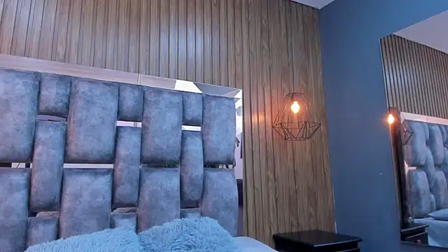 Snapshot of owen__johnson chatting on 12-17-25, 11:59 owen johnson online show from 12-17-25, 11:59