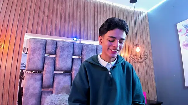 Snapshot of owen__johnson chatting on 11-09-25, 11:47 owen johnson online show from 11-09-25, 11:47