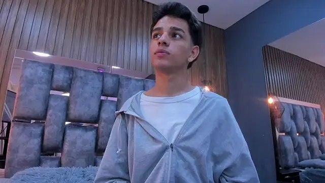 owen  johnson online show from 04-12-26, 11:24