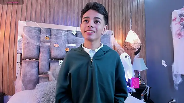 Snapshot of owen__johnson chatting on 11-01-25, 11:59 owen johnson online show from 11-01-25, 11:59