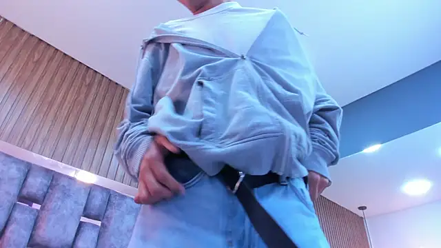 Snapshot of owen__johnson chatting on 01-07-26, 11:48 owen johnson online show from 01-07-26, 11:48