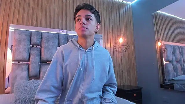 Snapshot of owen__johnson chatting on 11-26-25, 12:05 owen johnson online show from 11-26-25, 12:05