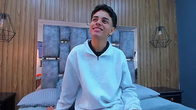 Snapshot of owen__johnson chatting on 11-22-25, 12:15 owen johnson online show from 11-22-25, 12:15