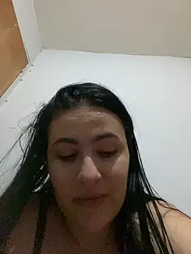 Snapshot of IvettSt_ chatting on 09-23-25, 04:19 IvettSt online show from 09-23-25, 04:19