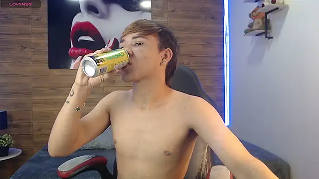 nathanclay online show from 04-14-26, 03:55