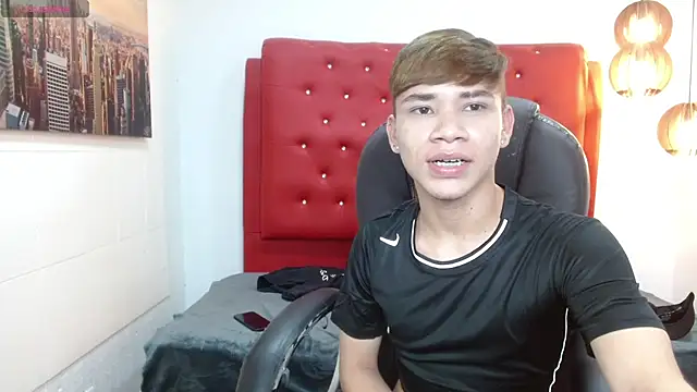 Snapshot of nathanclay chatting on 10-25-25, 04:11 nathanclay online show from 10-25-25, 04:11