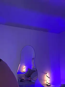 SamanthaDiamonds  online show from 11-06-25, 12:14