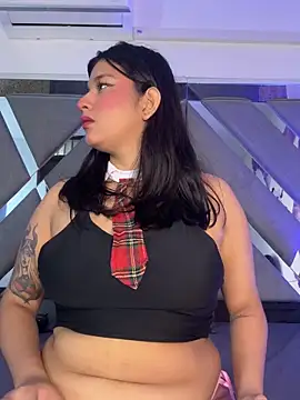 mia everly online show from 10-19-25, 10:01